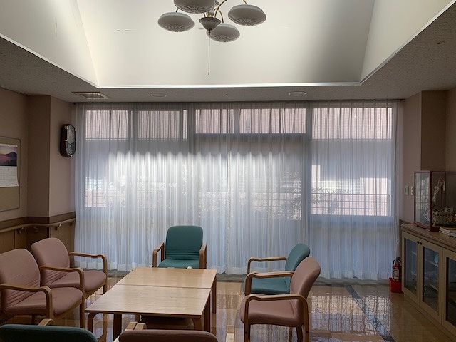 ケースメントカーテン 高齢者福祉施設 養護老人ホーム の施工事例 インテリアショップwork S 宮崎のカーテン クロス リフォーム施工販売店